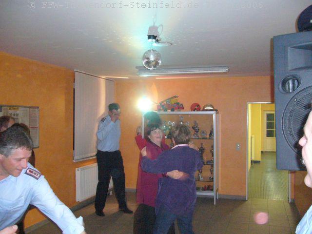  Bildname: Kameradschaftsabend_2006_016.jpg 
 Breite: 640 Pixel 
 Hhe: 480 Pixel 
 Grsse: 68 kB 